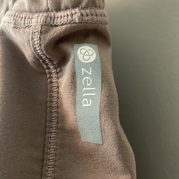 Zella running shorts - Picture 3 of 8